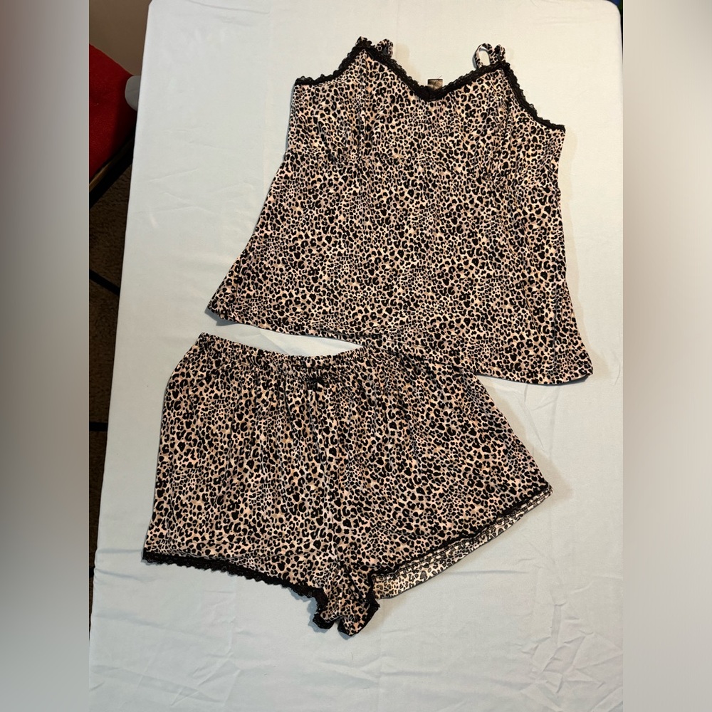 Rene Rofe Sleepwear set - Picture 2 of 4